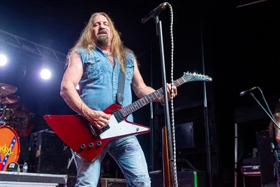 Jesse Dupree: The Outlaw Rocker, Family Man, and Entrepreneur Behind the Chainsaw Roar 2 jesse dupre